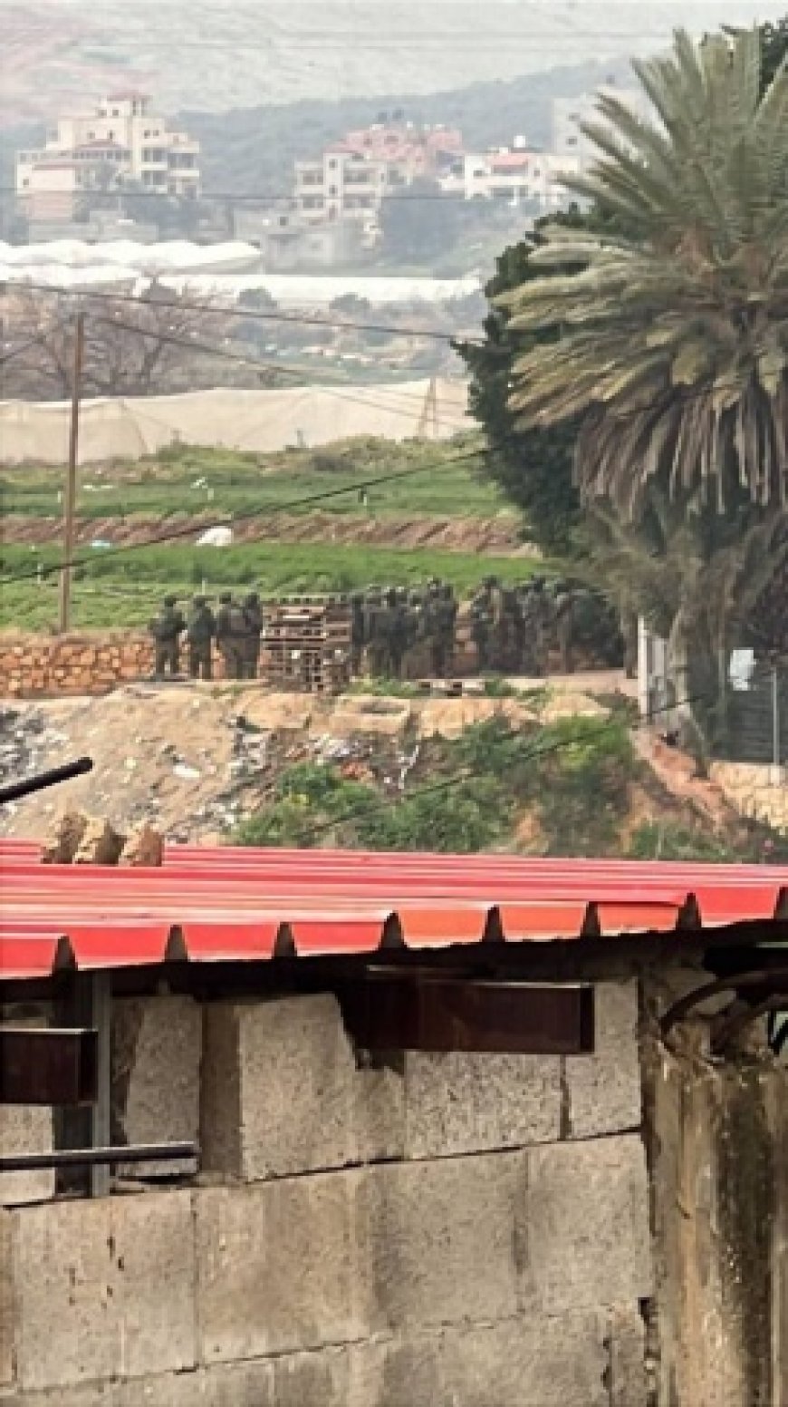 قوات الاحتلال تنسحب من مخيم الفارعة وتعتقل شابا