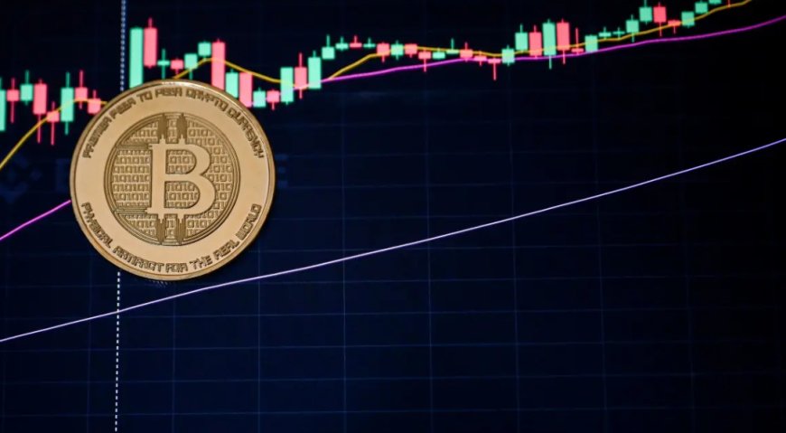 البتكوين تسجل مستويات قياسية جديدة.. وأسهم العملات المشفرة ترتفع