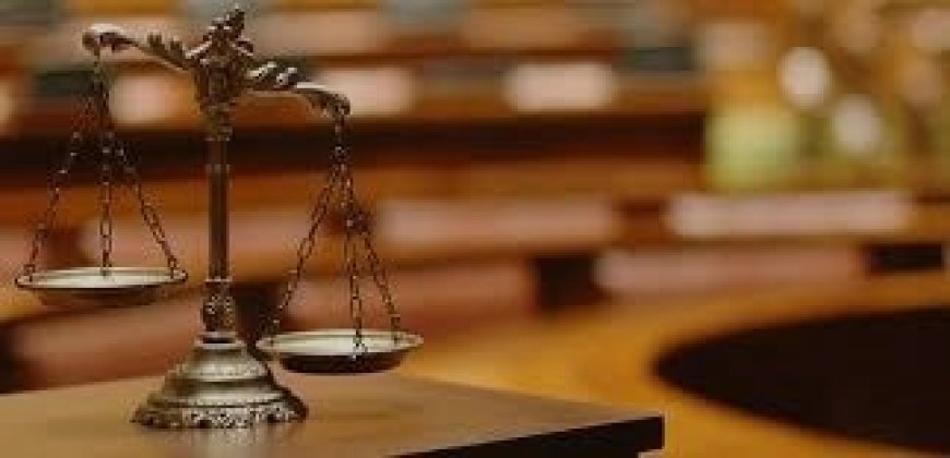 الصناعة تصرخ والغرف التجارية تصرّ.. من يعطل قرار فصل الصلاحيات؟