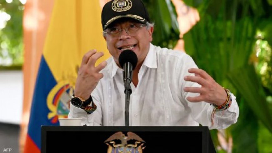 الرئيس الكولومبي يتهم الإدارة الأمريكية بانتهاك السيادة البحرية لبلاده وقتل صياد في منطقة البحر الكاريبي