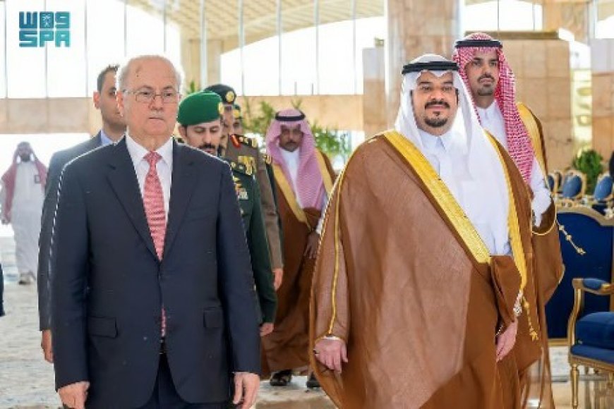 مصطفى يصل الرياض للمشاركة في مؤتمر مبادرة مستقبل الاستثمار