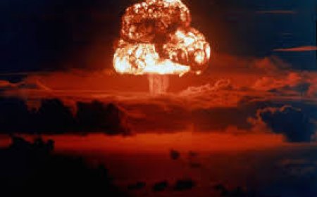 الولايات المتحدة تختبر قنبلة نووية