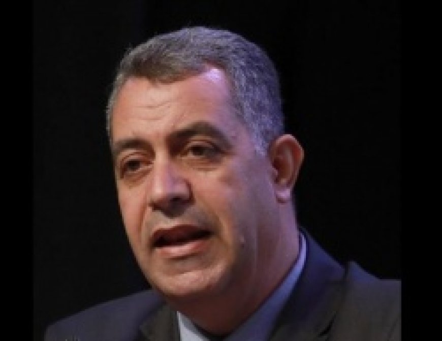 الفرنسيون ... الحكم أم الدولة في الدستور الفلسطيني