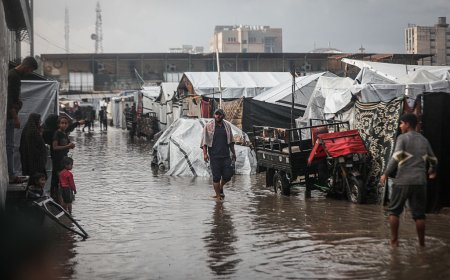 الأمطار والبرد تفاقم معاناة غزة وتزيد مخاطر الأمراض