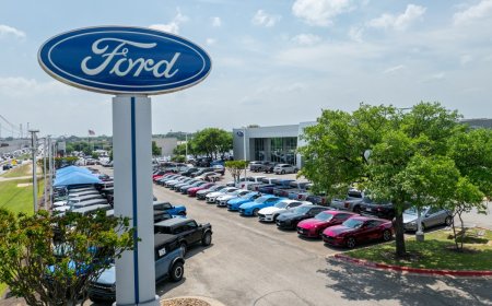 بسبب سياسات ترامب.. فورد تتراجع عن السيارات الكهربائية وتسجل خسارة 19.5 مليار دولار