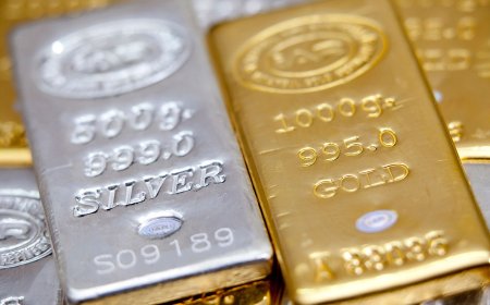 الذهب يترقب التضخم الأميركي والفضة تحلق قرب قمة تاريخية
