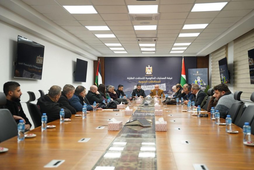 لقاء حكومي- إعلامي يناقش تحديات الإذاعات المحلية وسبل دعمها وتعزيز استدامتها