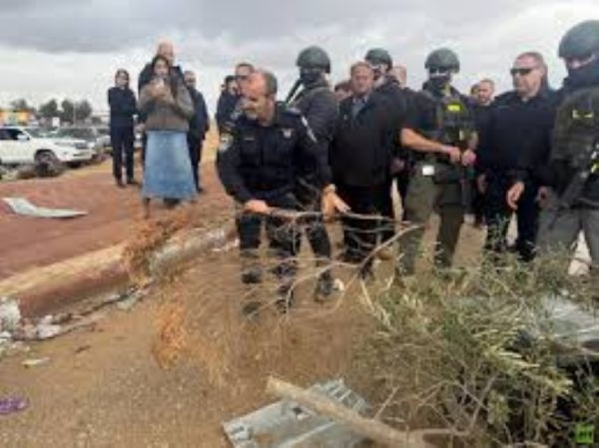 العثور على جثة يُشتبه بأنها تعود لشاب جرفته السيول جنوب الخليل