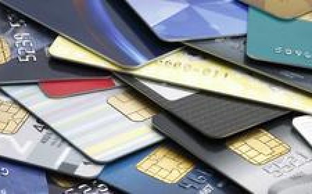 ترامب يقترح حداً أقصى لفوائد بطاقات الائتمان عند 10% وسط معارضة البنوك