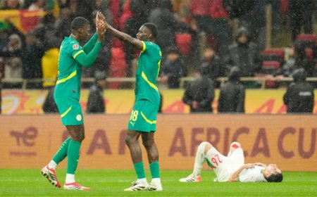 السنغال تفوز على المغرب بعد مباراة متوترة وتتوج ببطولة أفريقيا