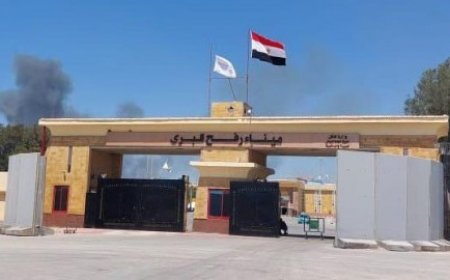 إعلام عبري يتحدث عن تفاهم أمريكي إسرائيلي لإعادة فتح معبر رفح خلال أيام.. ومصر تطالب بانسحاب إسرائيل من قطاع غزة