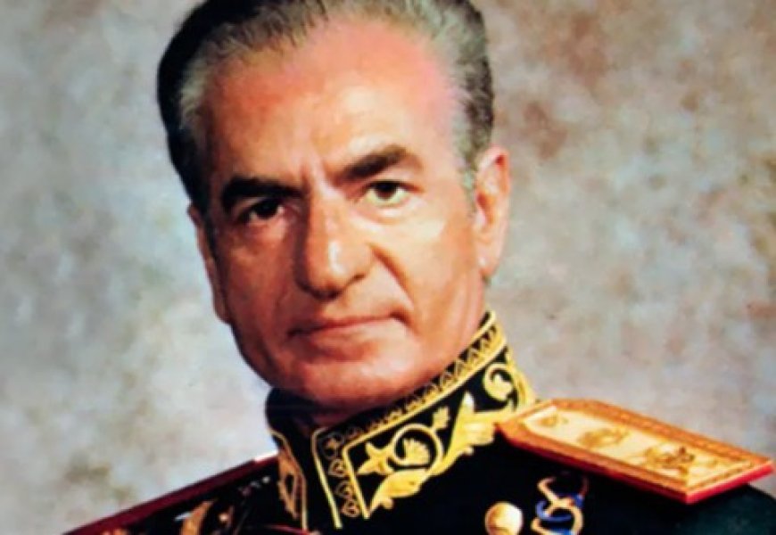 مجلة فرنسية: هل نستسلم للهوس بالشاه وحكمه الاستبدادي لإيران؟