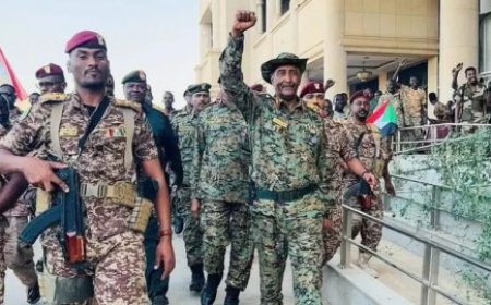 البرهان: النصر قريب وهزيمة الخونة والقضاء على التمرد حتمي وسنواصل المعارك حتى تحرير كامل السودان