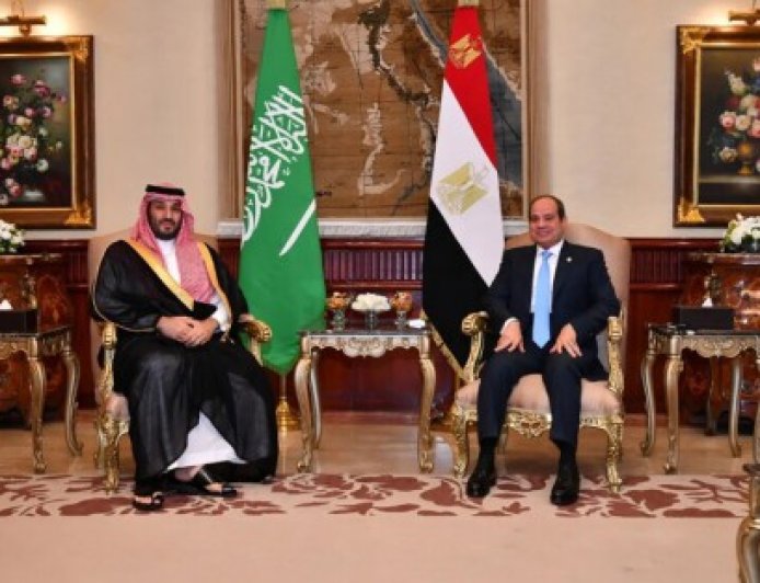 مصر والسعودية تتحالفان مع إيران وتبلور “محور إقليمي”.. تقرير إسرائيلي يتحدث عن تحولات في المنطقة تقلق تل ابيب