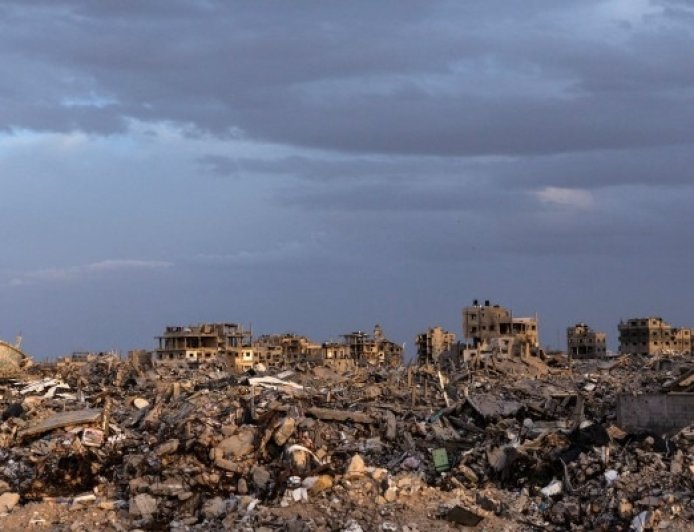 نتنياهو لويتكوف: لن يكون هناك أعمار بغزة إلا بعد نزع سلاح حماس