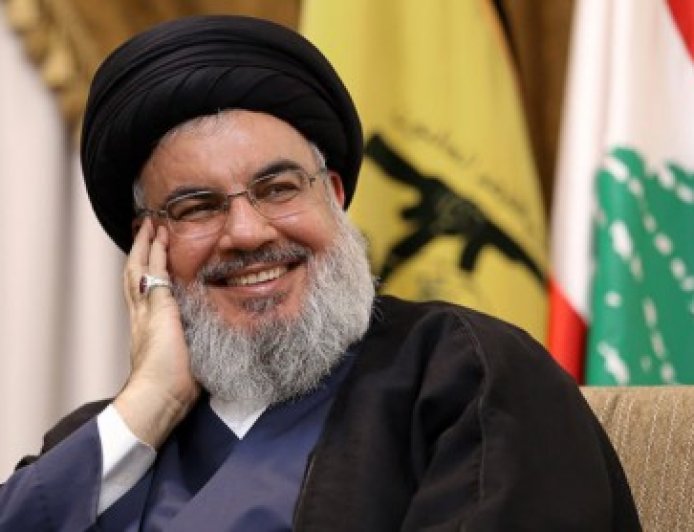 صحافي لبناني يكشف تفاصيل ومفاجآت حول اغتيال “نصر الله” واعترافات أحد المتورطين في العملية..