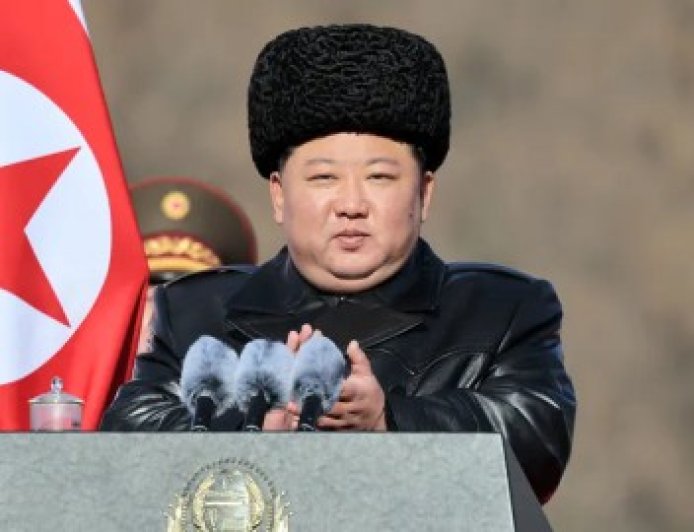 الزعيم الكوري الشمالي يشيد بشجاعة جنوده الذين يقاتلون مع روسيا.. حصيلة قتلى قواته ترتفع بسبب الحرب مع أوكرانيا