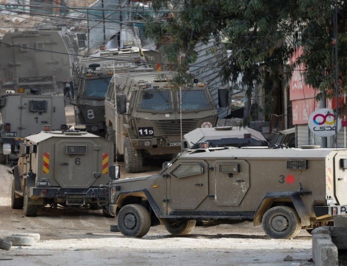 قبيل رمضان: جيش الاحتلال يدفع بقوات "كوماندوز" ومدرعات في عمق الضفة