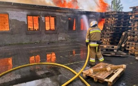 أربعة قتلى وإصابة العشرات ودمار كبير بغارات روسية عنيفة استهدفت عدة مناطق في العاصمة الأوكرانية كييف