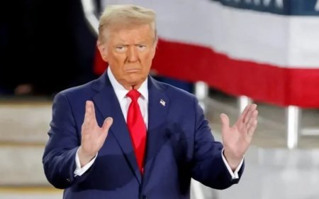 ترامب: قريبا جدا البحرية الأمريكية سترافق ناقلات النفط عبر مضيق هرمز