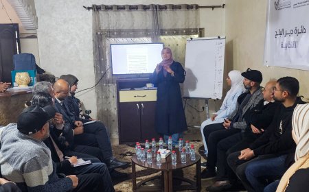 لجنة الانتخابات في دير البلح تنفذ تدريبات للقوائم المرشحة