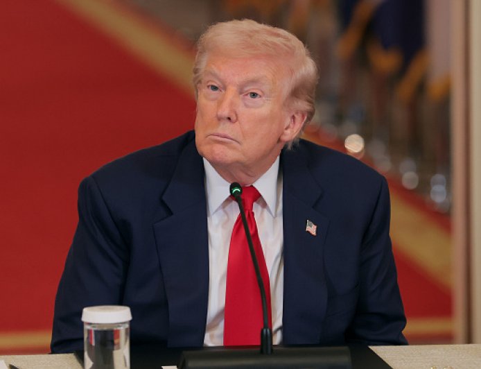 ترامب: شركات الاسلحة ستزيد الإنتاج أربعة أضعاف