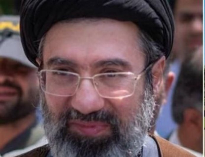 تحقيق بريطاني: نجل خامنئي يمتلك شقتين فاخرتين تطلان على السفارة الإسرائيلية في لندن