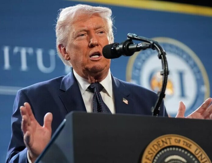 ترامب: إيران مهزومة تماما وتريد الاتفاق.. لكنني لن أوافق ‏الآن