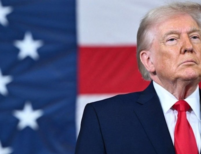 تقرير أمريكي: ترامب يوافق على "خطط انهاء الحرب"