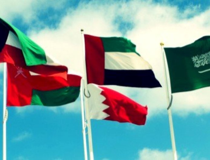 دول الخليج لترامب: "لا تتوقف حتى يتم تدمير قدرات ايران