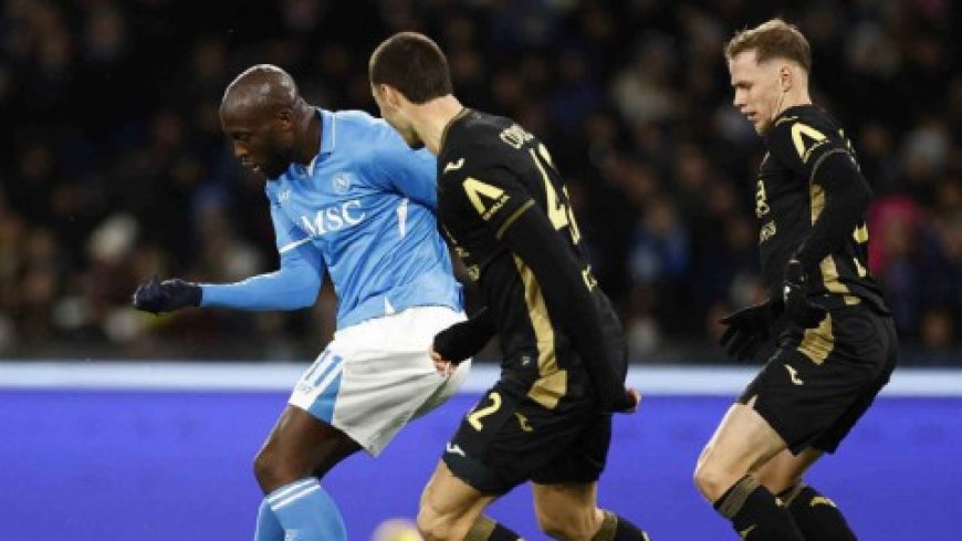 نابولي يعزز موقعه في المركز الثالث بالدوري الإيطالي