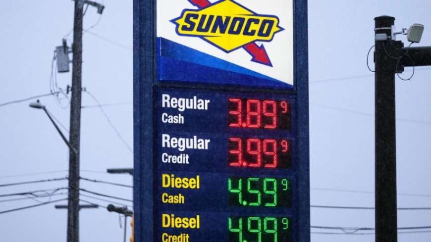 امريكا: سعر البنزين يصل إلى 4 دولارات للجالون لأول مرة منذ أربع سنوات