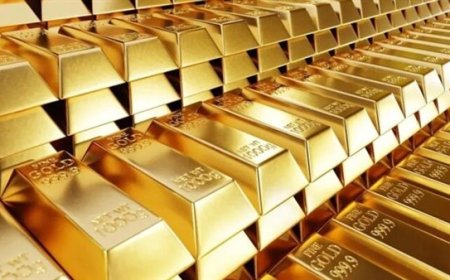 الذهب يرتفع 2% مع تراجع الدولار وتزايد آمال استئناف محادثات أميركا–إيران