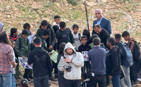 حدث في ام الخير: امتحان في العراء تحت اعتداءات المستوطنين