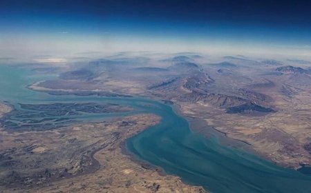 إيران: تحويل عائدات مضيق هرمز إلى حساب البنك المركزي