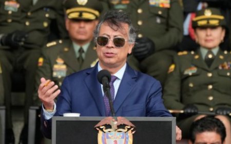 الرئيس الكولومبي أول زعيم أجنبي يزور فنزويلا بعد اعتقال نيكولاس مادورو بعملية أمريكية خاصة