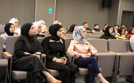 هيئة سوق راس المال تسنضيف  في مقرها طلبة مساق التأمين من كلية الحقوق والإدارة العامة في جامعة بيرزيت