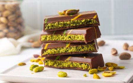 حرب إيران تشعل أسعار الفستق وسط جنون عالمي بـ«شوكولاتة دبي»