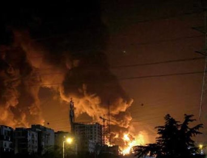 صواريخ نار من إيران: إصابة مناطق في الوسط وحرائق في تل ابيب