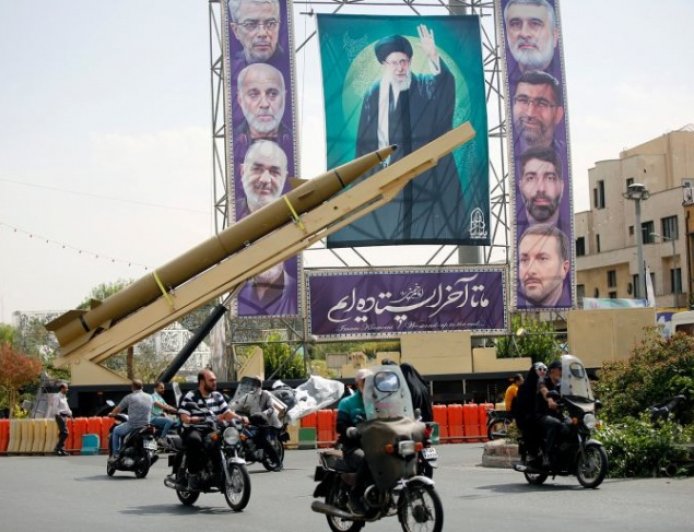 إيران تطالب بإنهاء القتال في لبنان كشرط لاستمرار المفاوضات