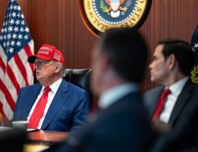 ضغوط هائلة على ترامب لإنهاء الحرب “الثقيلة” مع إيران ومقترح لإعلان النصر من جانب واحد.. تفاصيل جديدة