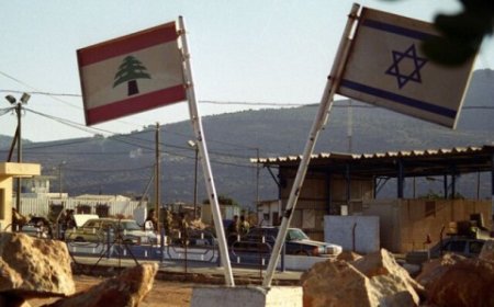 معاريف: تم التخلي عن سكان الشمال خلال لعبة “شطرنج” بين الحكومة الإسرائيلية والإدارة الأميركية