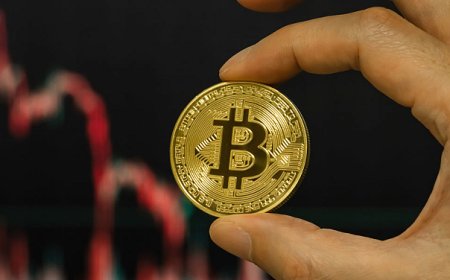 نزيف الكريبتو.. البتكوين على أعتاب ثالث خسارة فصلية متتالية وأعين الأسواق تراقب سيناريو 2022 المقلق
