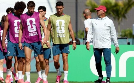 مدرب البرتغال يتصدى بذكاء للحملة الشعواء ضد رونالدو