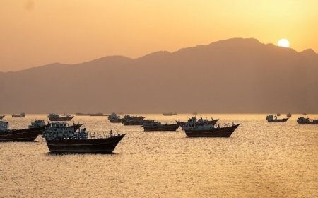 الحرس الثوري يحذّر من الإبحار خارج مسارات إيران في هرمز