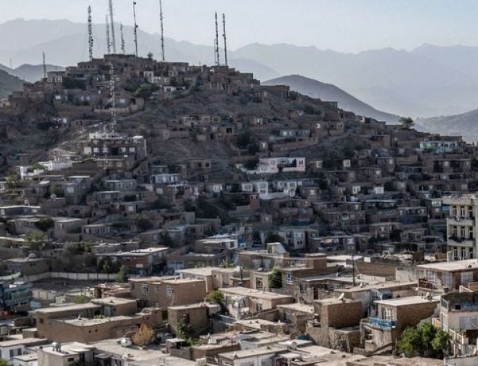 غارات باكستانية تقتل 12 أفغانيا على الأقل