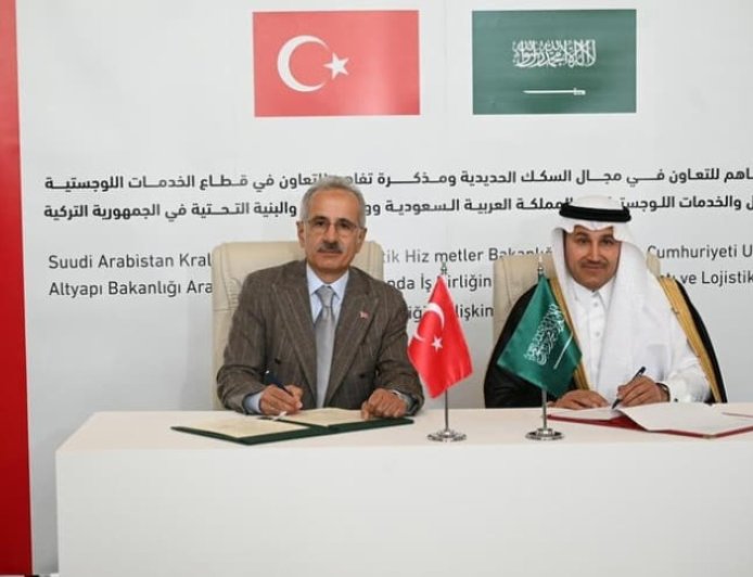 ذعر في تل أبيب.. إعلام عبري: أردوغان وجّه ضربة قاضية لممر "بايدن" وأعاد إحياء سكة حديد الحجاز مع السعودية