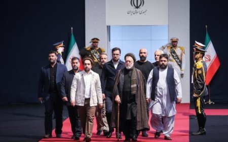 خصوم تحت سقف واحد.. طهران تجمع “طالبان” ومعارضيها في تشييع خامنئي وتثير الجدل