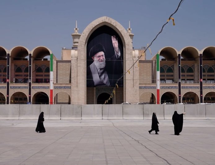 ترامب: منحنا إيران مهلة أسبوع لإقامة جنازة خامنئي