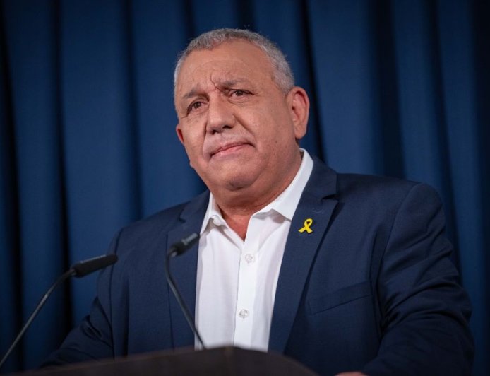 نتنياهو يتلقى ضربة قوية: ايزنكوت يحقق إنجازاً غير مسبوق